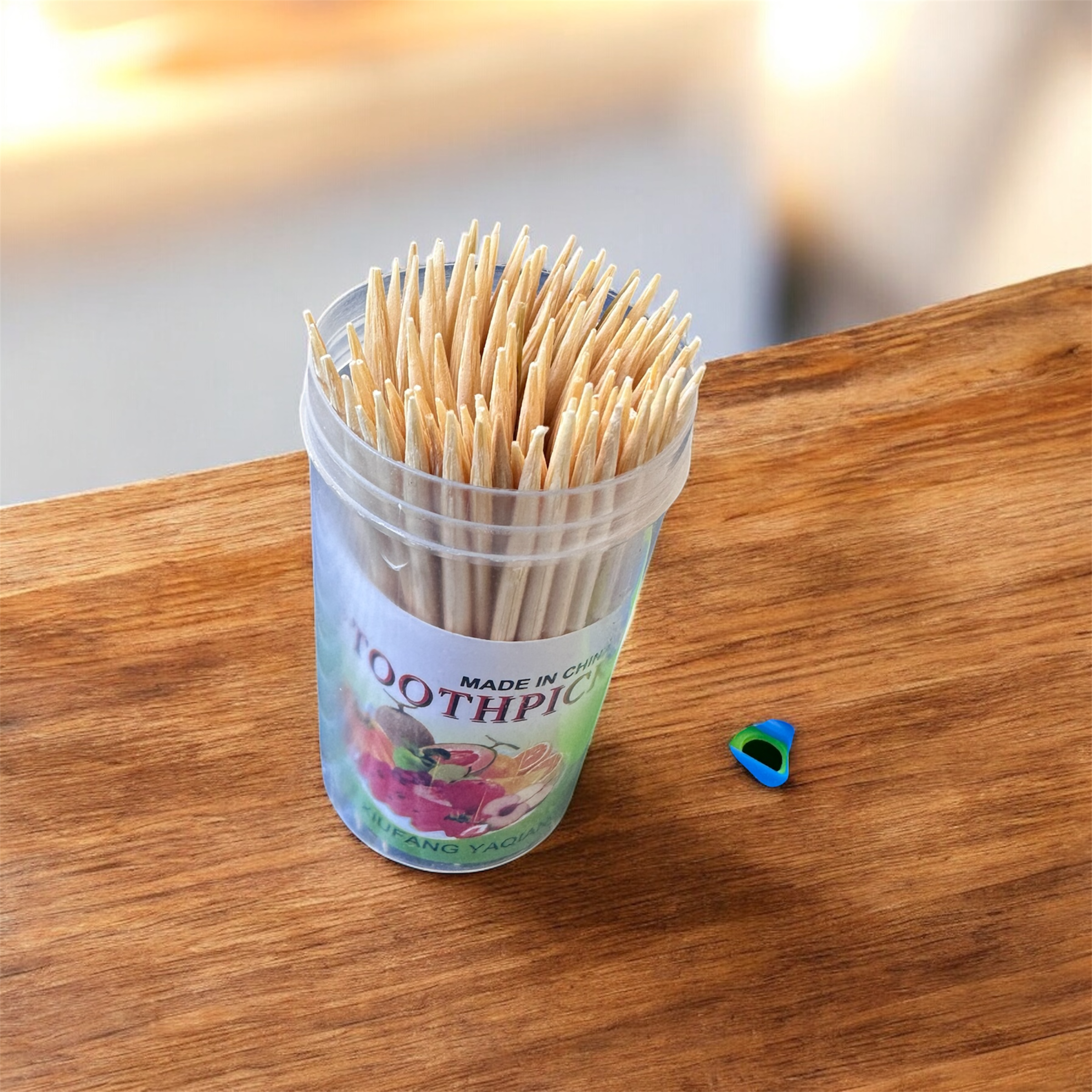 Wooden Toothpicks in Dispenser Box – Clean, Safe & Handy!